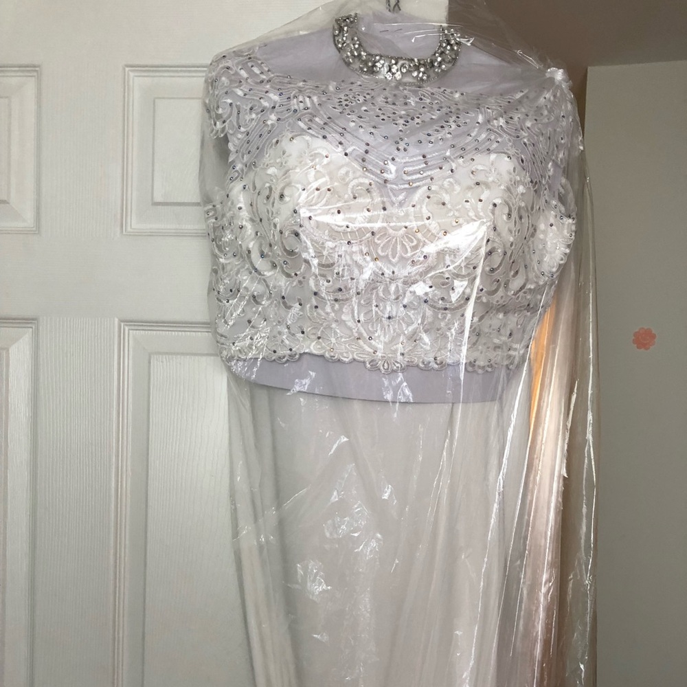 2 piece evening/ prom gown - Picture 5 of 7